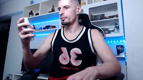 Snapshot of alphamastertodd chatting on September 25, 2025, 5:33 am MasterTodd online show from September 25, 2025, 5:33 am