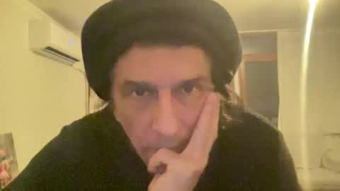 Snapshot of alphandre chatting on January 15, 2025, 3:50 pm AlphAndre online show from January 15, 2025, 3:50 pm