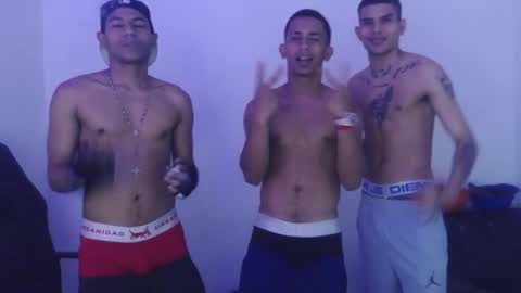 alphas_latins online show from March 20, 2026, 9:19 pm