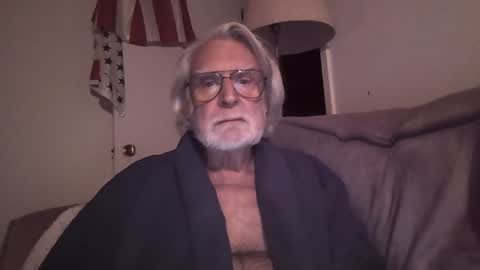 Snapshot of alphauniform chatting on January 30, 2025, 3:55 am AlphaUniform online show from January 30, 2025, 3:55 am