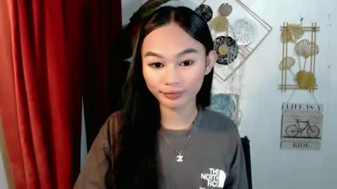 Snapshot of althea_slutty chatting on December 23, 2025, 10:02 am ask me online show from December 23, 2025, 10:02 am