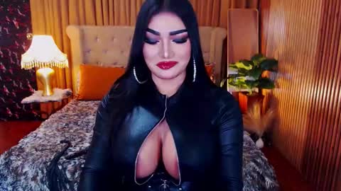 Alura Jhenson online show from March 5, 2026, 8:05 pm