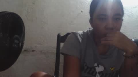 Snapshot of aly826805 chatting on October 10, 2025, 6:12 am analia online show from October 10, 2025, 6:12 am