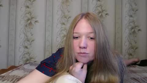alya764770 online show from April 23, 2026, 12:29 pm