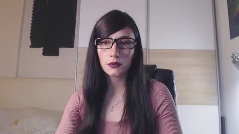 Snapshot of alycetn chatting on February 21, 2025, 12:39 pm Alice online show from February 21, 2025, 12:39 pm