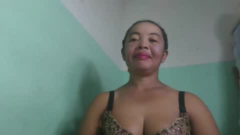 alypierette online show from April 27, 2026, 3:04 am