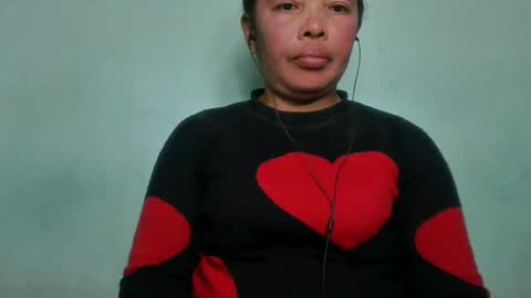 Snapshot of alypierette chatting on June 20, 2026, 7:44 am alypierette online show from June 20, 2026, 7:44 am