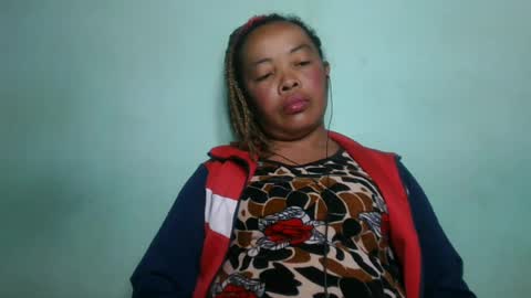 Snapshot of alypierette chatting on June 30, 2026, 5:03 pm alypierette online show from June 30, 2026, 5:03 pm