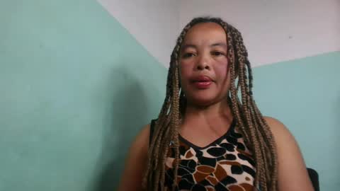 Snapshot of alypierette chatting on July 26, 2026, 5:48 am alypierette online show from July 26, 2026, 5:48 am