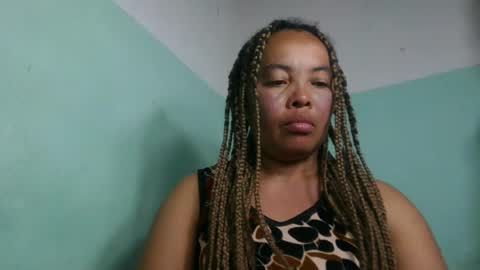 Snapshot of alypierette chatting on July 26, 2026, 5:53 pm alypierette online show from July 26, 2026, 5:53 pm