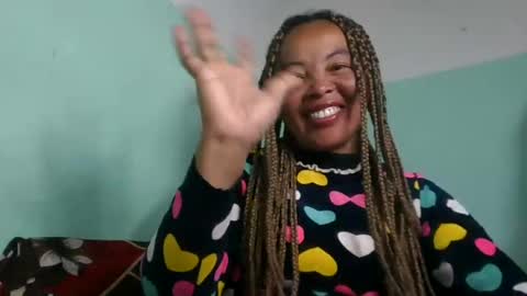 Snapshot of alypierette chatting on July 28, 2026, 6:31 am alypierette online show from July 28, 2026, 6:31 am