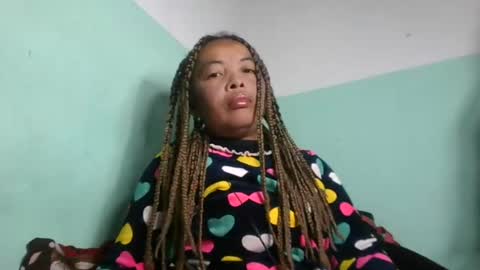 Snapshot of alypierette chatting on July 28, 2026, 2:13 pm alypierette online show from July 28, 2026, 2:13 pm