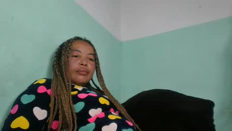 Snapshot of alypierette chatting on July 28, 2026, 6:20 pm alypierette online show from July 28, 2026, 6:20 pm