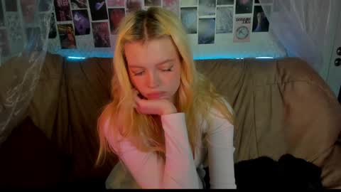 Snapshot of alysameow chatting on March 19, 2026, 1:31 am Alysa 7GMT online show from March 19, 2026, 1:31 am