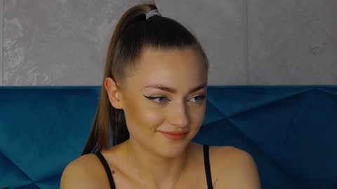 Alyse online show from January 27, 2025, 9:11 pm