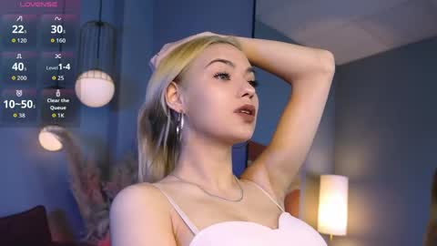 Alysia online show from May 3, 2026, 11:22 pm