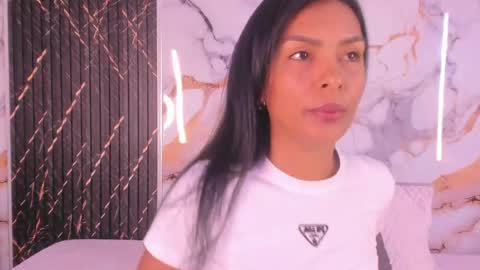 Snapshot of alyson__a chatting on June 3, 2026, 12:08 pm alyson__a online show from June 3, 2026, 12:08 pm