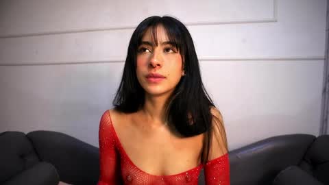 alyssa_joness online show from April 28, 2026, 4:06 am