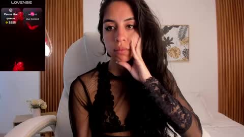 alyssabeauty_ online show from April 27, 2026, 7:34 pm