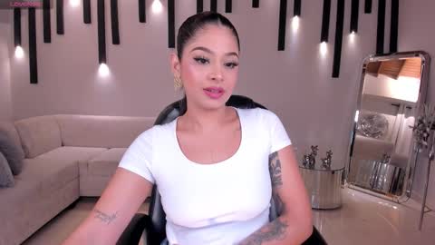 Aly  online show from October 11, 2025, 11:31 am