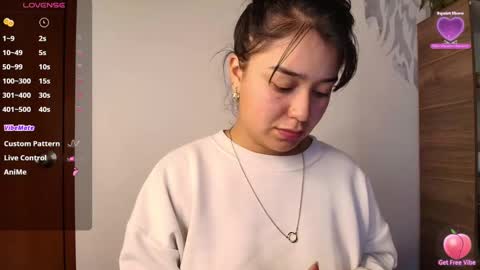 Snapshot of alyssia_wolds_1 chatting on January 5, 2025, 1:03 am alyssia wolds online show from January 5, 2025, 1:03 am