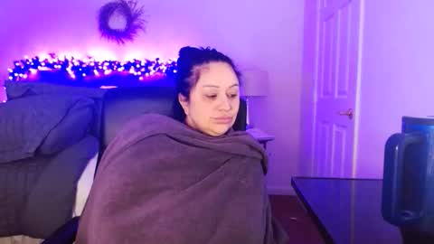 Alyssiaamorexo online show from January 14, 2026, 7:30 pm