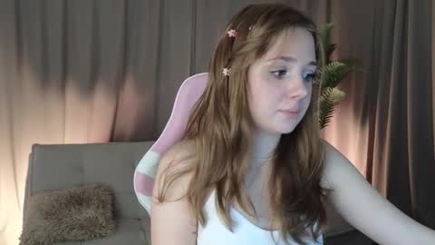 Alyx online show from March 17, 2026, 9:29 pm