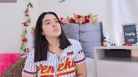 Isabella online show from May 23, 2026, 9:08 pm