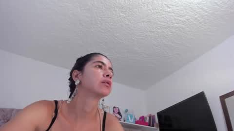 Snapshot of amadamar chatting on June 19, 2026, 5:39 pm valentia online show from June 19, 2026, 5:39 pm