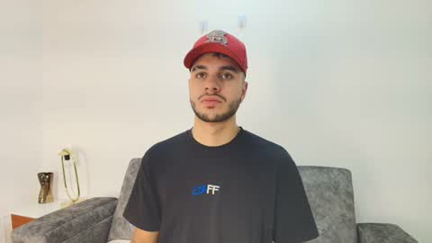 Snapshot of amadeo_wild chatting on September 23, 2025, 4:21 pm Amadeo Wild online show from September 23, 2025, 4:21 pm