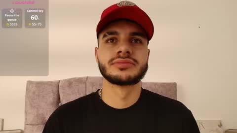 Snapshot of amadeo_wild chatting on November 9, 2025, 7:56 pm Amadeo Wild online show from November 9, 2025, 7:56 pm