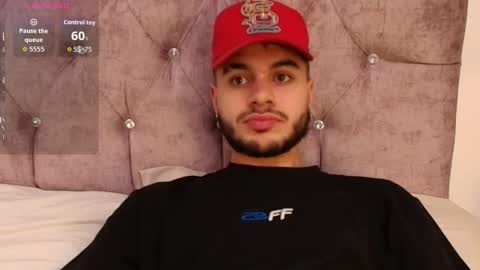 Snapshot of amadeo_wild chatting on November 29, 2025, 4:10 pm Amadeo Wild online show from November 29, 2025, 4:10 pm