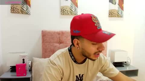 Snapshot of amadeo_wild chatting on March 12, 2026, 12:11 pm Amadeo Wild online show from March 12, 2026, 12:11 pm