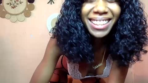 Snapshot of amah17 chatting on February 13, 2025, 7:56 am Amah online show from February 13, 2025, 7:56 am