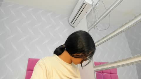 Snapshot of amaia_baez chatting on January 23, 2025, 1:51 am AMAIA online show from January 23, 2025, 1:51 am