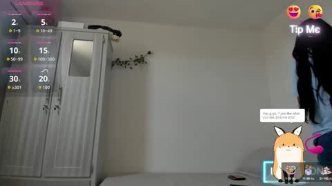 Snapshot of amaia_baez chatting on September 18, 2025, 6:54 pm AMAIA online show from September 18, 2025, 6:54 pm