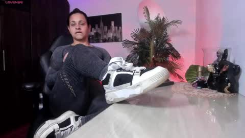 Snapshot of amaia_bushida chatting on May 4, 2026, 2:18 am anny online show from May 4, 2026, 2:18 am