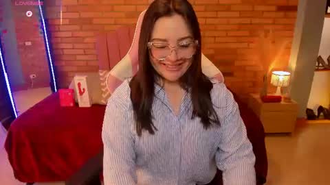 Hi Im AmaiaHelp me reach 100 likes online show from June 14, 2026, 1:13 pm