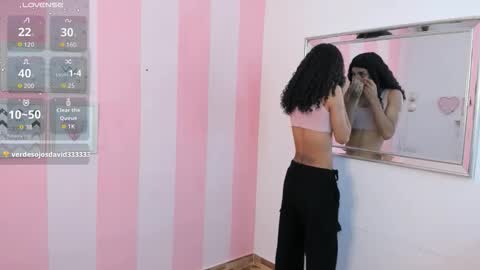 Snapshot of amaia_monroe chatting on May 15, 2026, 11:45 pm amaia_monroe online show from May 15, 2026, 11:45 pm
