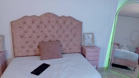 Snapshot of amaia_monroe chatting on June 7, 2026, 3:54 am amaia_monroe online show from June 7, 2026, 3:54 am
