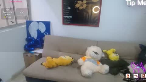 Amaia online show from July 21, 2026, 1:02 pm