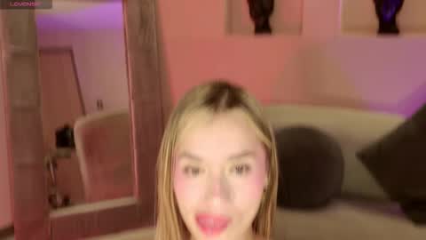 Amaia Haywood online show from February 3, 2026, 6:22 am