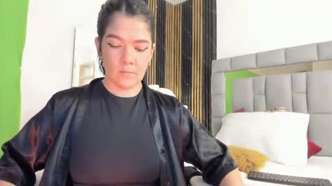 Snapshot of amaiarojas7 chatting on June 22, 2026, 7:00 pm Amaia online show from June 22, 2026, 7:00 pm