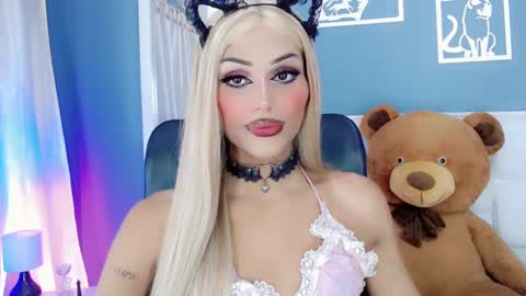 Snapshot of amal_baddel_ chatting on February 4, 2025, 4:15 am amal_baddel_ online show from February 4, 2025, 4:15 am