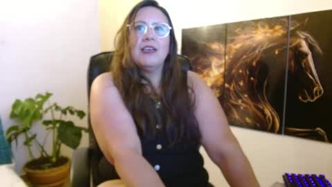 AMALIA online show from May 1, 2026, 12:04 am