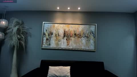 Amalia cruss online show from December 19, 2025, 8:05 pm