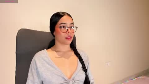 Amalia    real MIA  online show from July 27, 2026, 4:19 am