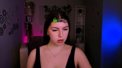Snapshot of amalialowell chatting on May 13, 2026, 9:28 am Amalia online show from May 13, 2026, 9:28 am