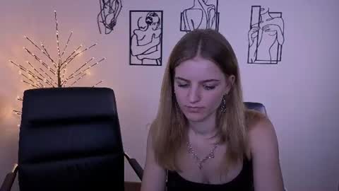 Snapshot of amalialowell chatting on July 10, 2026, 9:34 am Amalia online show from July 10, 2026, 9:34 am