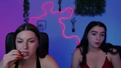 Snapshot of amalialowell chatting on July 18, 2026, 7:17 pm Amalia online show from July 18, 2026, 7:17 pm